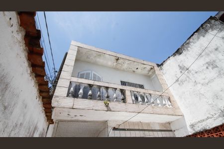 Fachada de casa para alugar com 3 quartos, 120m² em Vila Assuncao, Praia Grande