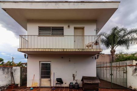 Casa à venda com 100m², 3 quartos e 4 vagasQuintal / Lavanderia