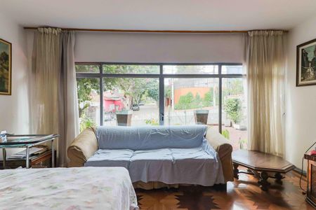 Casa à venda com 100m², 3 quartos e 4 vagasSala