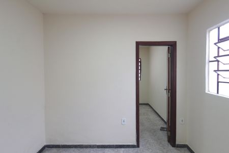 Sala de casa para alugar com 2 quartos, 38m² em Céu Azul, Belo Horizonte