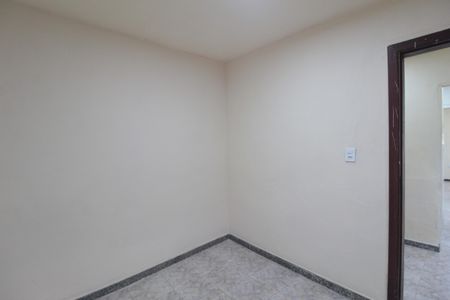 Quarto 1 de casa para alugar com 2 quartos, 38m² em Céu Azul, Belo Horizonte