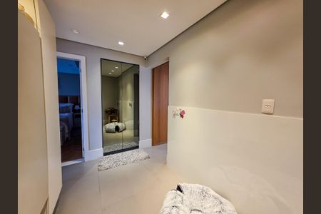 Apartamento para alugar com 122m², 2 quartos e 4 vagas Apartamento para alugar com 122m², 2 quartos e 4 vagasCorredor