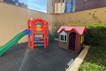 Apartamento para alugar com 122m², 2 quartos e 4 vagas