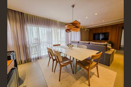 Apartamento para alugar com 122m², 2 quartos e 4 vagas Apartamento para alugar com 122m², 2 quartos e 4 vagasSala