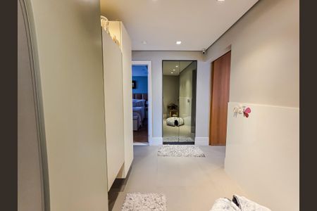 Apartamento para alugar com 122m², 2 quartos e 4 vagas Apartamento para alugar com 122m², 2 quartos e 4 vagasCorredor