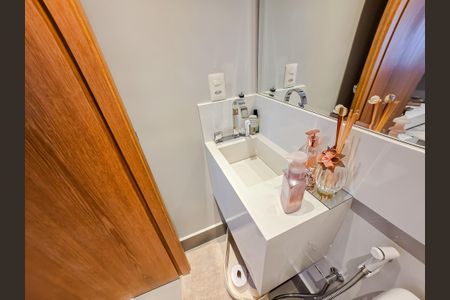 Apartamento para alugar com 122m², 2 quartos e 4 vagas Apartamento para alugar com 122m², 2 quartos e 4 vagasLavabo