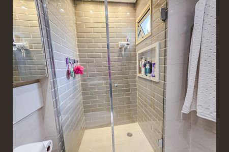 Apartamento para alugar com 122m², 2 quartos e 4 vagas Apartamento para alugar com 122m², 2 quartos e 4 vagasBanheiro da Suíte 2