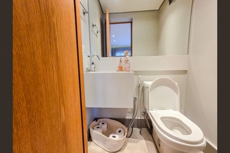 Apartamento para alugar com 122m², 2 quartos e 4 vagas Apartamento para alugar com 122m², 2 quartos e 4 vagasLavabo