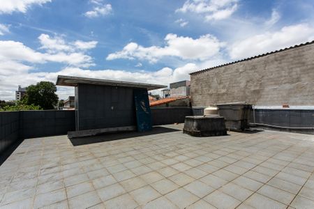 Casa à venda com 350m², 4 quartos e 8 vagasVaranda