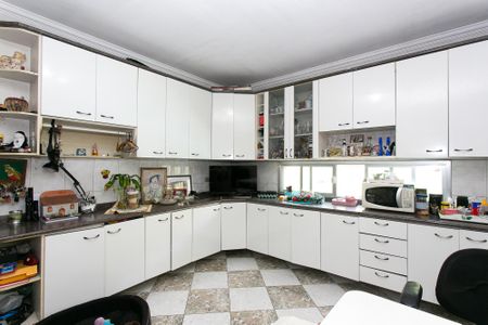 Casa à venda com 350m², 4 quartos e 8 vagasCozinha