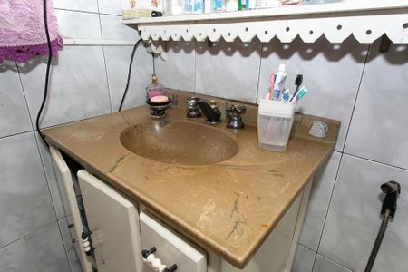 Casa à venda com 350m², 4 quartos e 8 vagasBanheiro Social