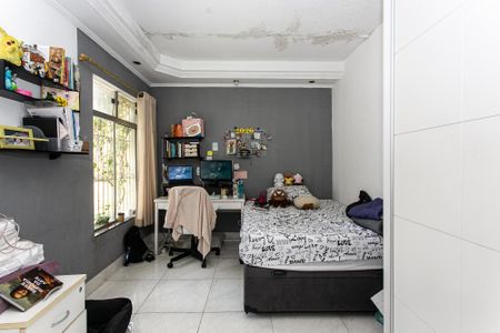 Quarto 1 de casa à venda com 4 quartos, 350m² em Vila Ré, São Paulo