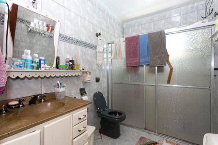 Casa à venda com 350m², 4 quartos e 8 vagasBanheiro Social