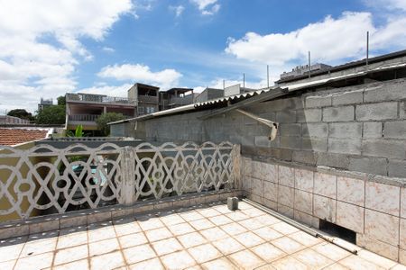 Casa à venda com 350m², 4 quartos e 8 vagasVaranda 2