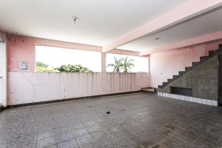 Casa à venda com 350m², 4 quartos e 8 vagasSalão de Festas