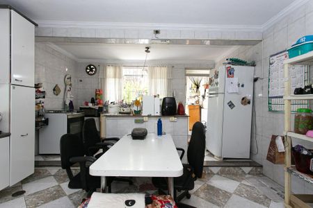 Casa à venda com 350m², 4 quartos e 8 vagasCozinha