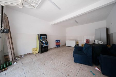 Casa à venda com 190m², 2 quartos e 2 vagasGaragem
