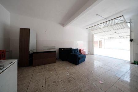 Casa à venda com 190m², 2 quartos e 2 vagasGaragem