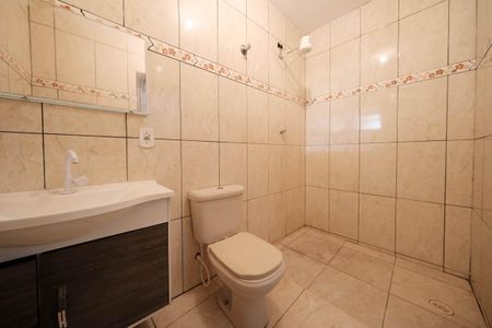 Casa à venda com 190m², 2 quartos e 2 vagasBanheiro