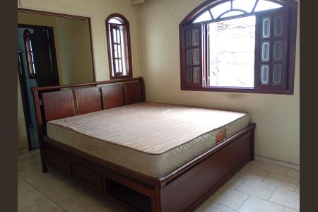 Casa para alugar com 3 quartos, 400m² em Anchieta, Nilópolis