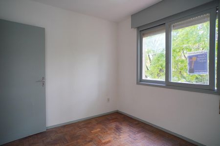 Quarto 2 de apartamento para alugar com 3 quartos, 86m² em Vila Ipiranga, Porto Alegre