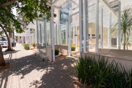 Apartamento à venda com 60m², 2 quartos e 1 vagaFachada e Portaria