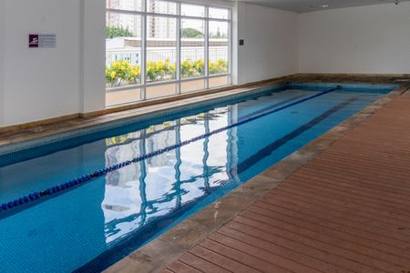 Apartamento à venda com 60m², 2 quartos e 1 vagaÁrea comum - Piscina