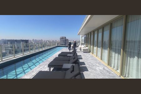 Studio à venda com 28m², 1 quarto e sem vagapiscina