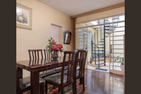 Casa para alugar com 3 quartos, 450m² em Serra, Belo Horizonte