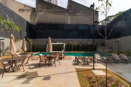 Apartamento para alugar com 35m², 2 quartos e sem vaga Apartamento para alugar com 35m², 2 quartos e sem vagaÁrea comum - Piscina