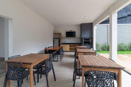 Apartamento para alugar com 35m², 2 quartos e sem vaga Apartamento para alugar com 35m², 2 quartos e sem vagaÁrea comum - Churrasqueira