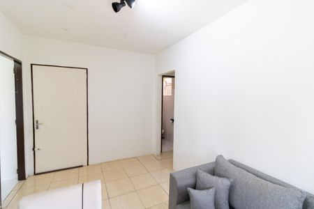 Sala de apartamento à venda com 2 quartos, 47m² em Cavalhada, Porto Alegre