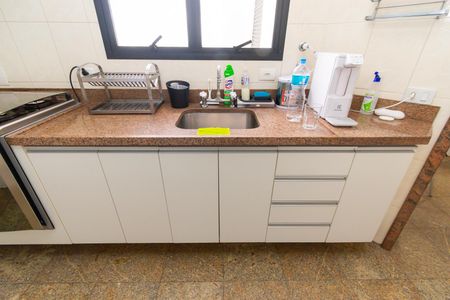 Apartamento à venda com 181m², 3 quartos e 4 vagas Apartamento à venda com 181m², 3 quartos e 4 vagasCozinha