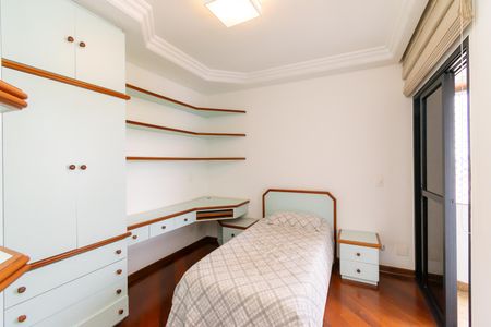 Apartamento à venda com 181m², 3 quartos e 4 vagas Apartamento à venda com 181m², 3 quartos e 4 vagasQuarto 2