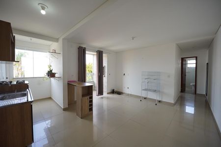 Sala de apartamento para alugar com 2 quartos, 65m² em Ingleses Norte, Florianópolis