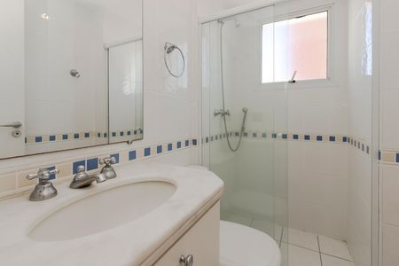 Apartamento à venda com 177m², 3 quartos e 4 vagasBanheiro da Suíte 2