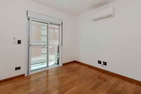Apartamento à venda com 177m², 3 quartos e 4 vagasSuíte 1
