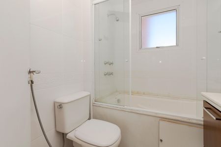 Apartamento à venda com 177m², 3 quartos e 4 vagasBanheiro da Suíte 1