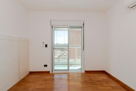 Apartamento à venda com 177m², 3 quartos e 4 vagasSuíte 1