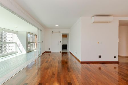Apartamento à venda com 177m², 3 quartos e 4 vagasSala