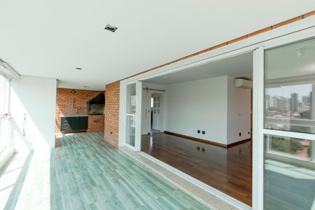 Apartamento à venda com 177m², 3 quartos e 4 vagasVaranda