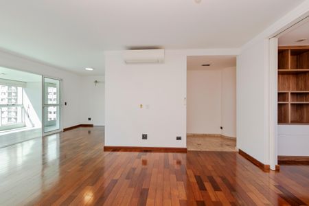 Apartamento à venda com 177m², 3 quartos e 4 vagasSala