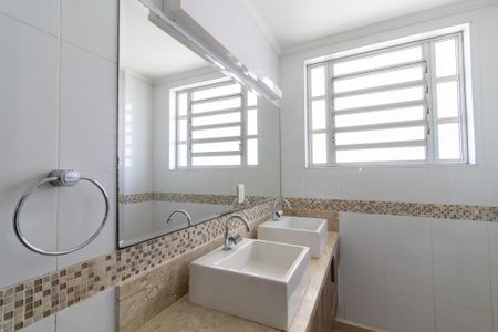 Apartamento à venda com 120m², 3 quartos e 1 vaga