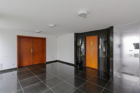 Apartamento para alugar com 125m², 3 quartos e 2 vagasÁrea comum - Hall Social