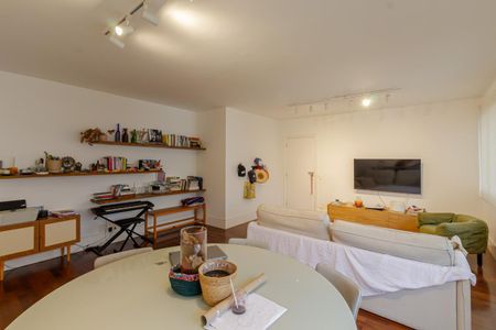 Apartamento para alugar com 125m², 3 quartos e 2 vagasSala