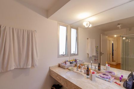 Apartamento para alugar com 125m², 3 quartos e 2 vagasBanheiro