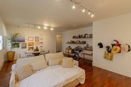 Sala de apartamento para alugar com 3 quartos, 125m² em Indianópolis, São Paulo