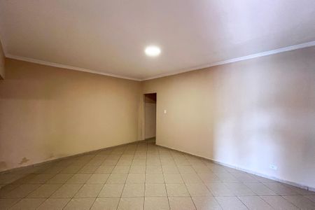 Casa à venda com 250m², 3 quartos e 2 vagasSala