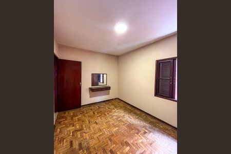 Casa à venda com 250m², 3 quartos e 2 vagasQuarto 1