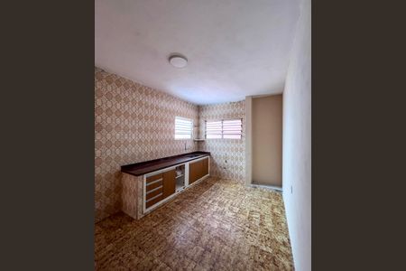 Casa à venda com 250m², 3 quartos e 2 vagasCozinha